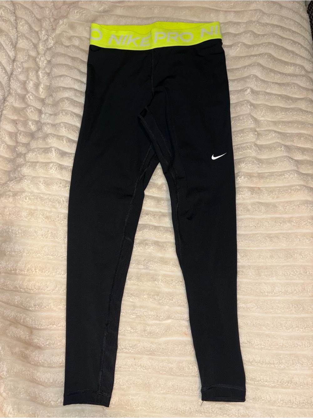 Woman Nike Pro Women’s Black Training Leggings with Neon Waistband